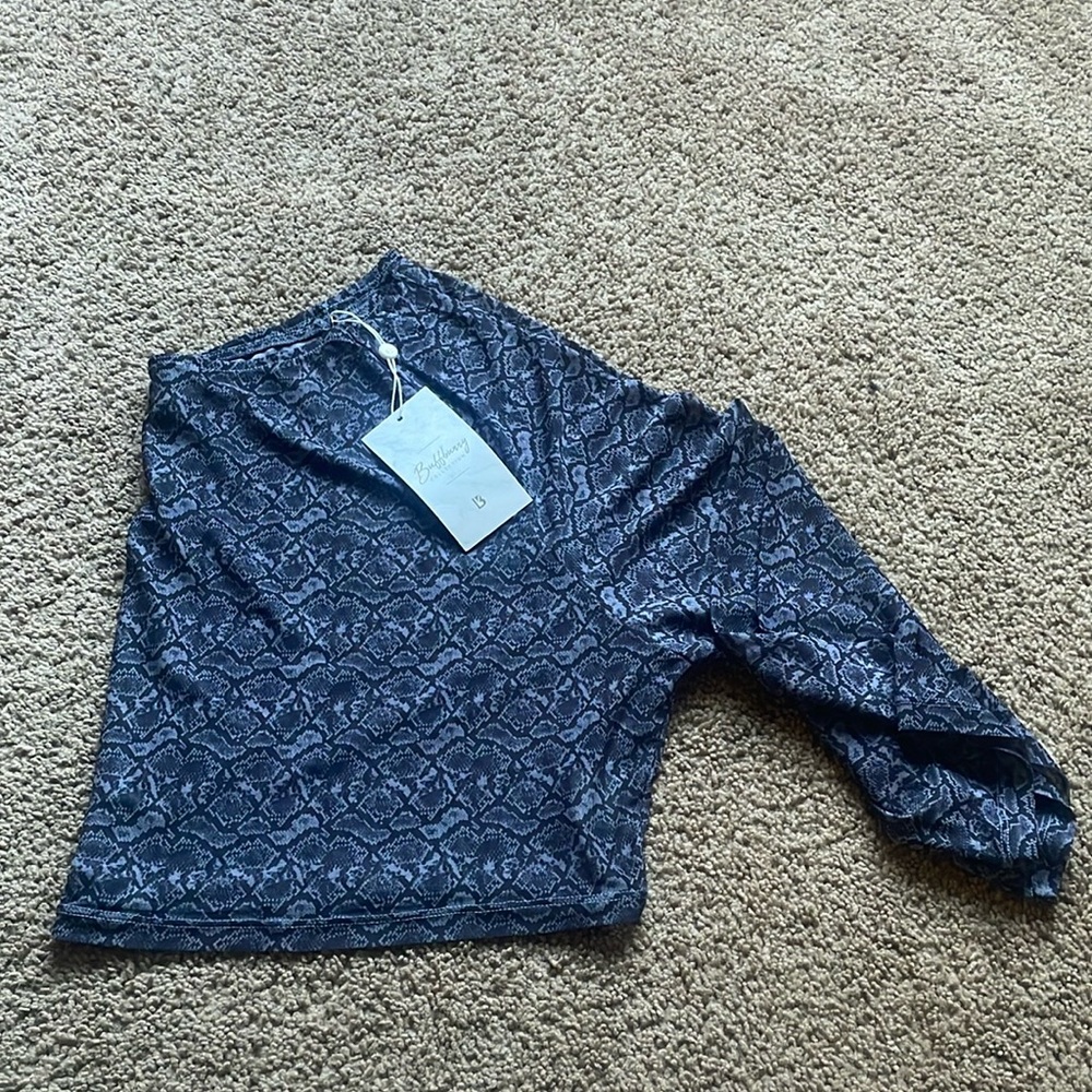 Buff bunny top